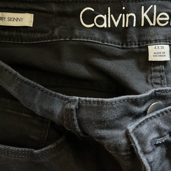 EUC size 4x30 Calvin Klein Curvy Skinny black jeans - Picture 3 of 4